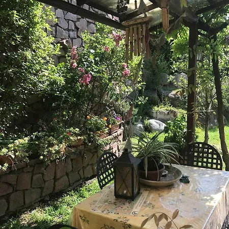 Alojamento de Acomodação e Pequeno-almoço Patrizia Varese